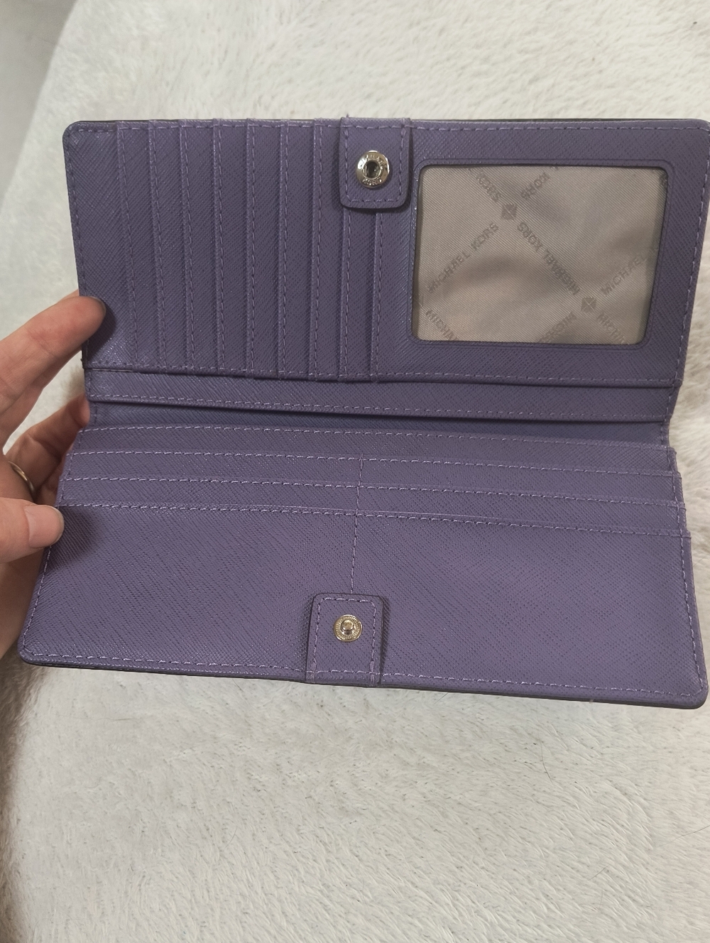Michael Kors Jet Set Bi-fold Wallet in Purple and White Floral Pattern - Picture 4 of 10